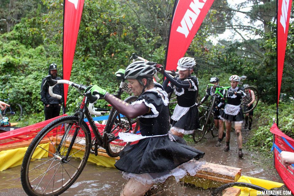 freedomiii: 车骑人,跑起来,没啥能阻止我们的砾石公路车.